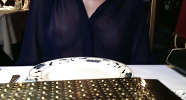 sex sub bitly Silicone slut fucks với người yêu sem phim set của hàng xóm, trêu chọc tits tươi tốt của cô.